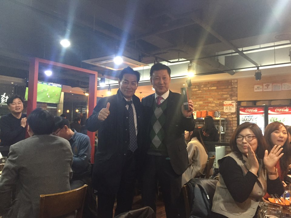 fe5df232cafa4c4e0f1a0294418e5660.jpg